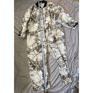 Real tree camouflage coveralls XL/XXL. ￼￼